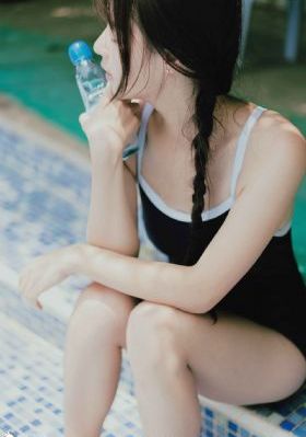 中国嫩模一级毛片_HD免费在线播放