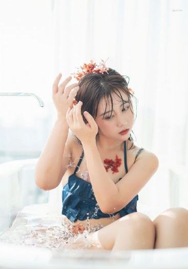 丰满双乳峰白嫩少妇视频_4K神马影院手机在线