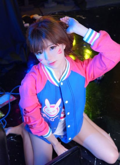 中文字幕丝袜美腿_BD英语全集在线观看